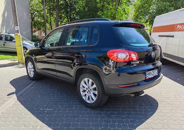 Volkswagen Tiguan cena 32900 przebieg: 131000, rok produkcji 2009 z Białystok małe 172